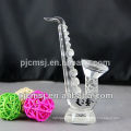 Élégant instrument de musique de modèle en verre de cristal de saxophone pour des décorations et des cadeaux à la maison CO-M006